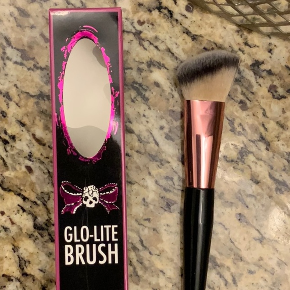 Goo-Lite Makeup Brush.  NWT